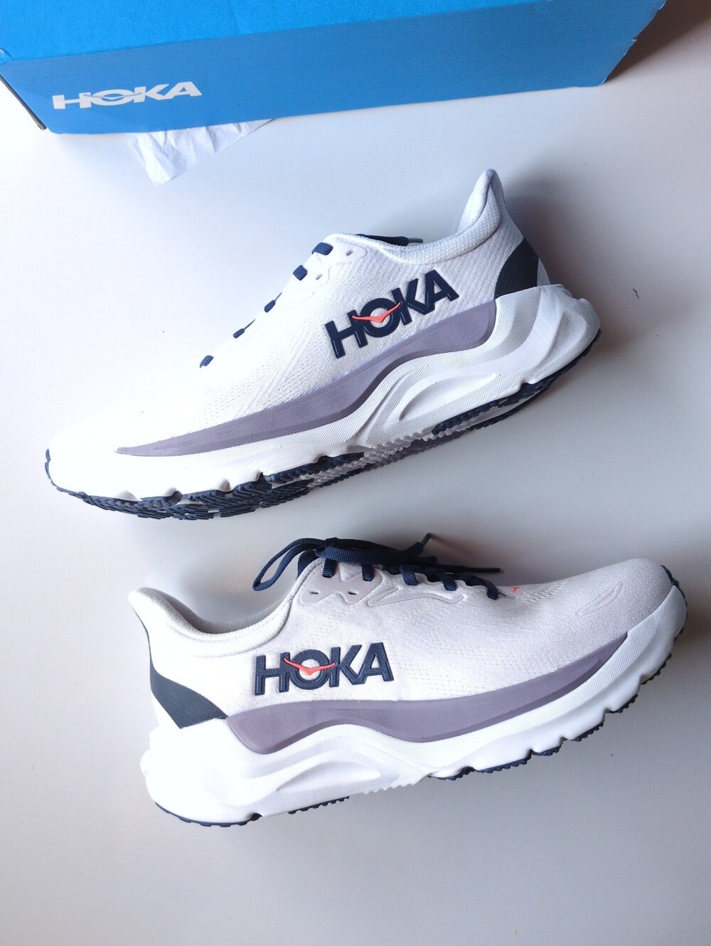 NIB Hoka Womens Arahi 8 Athletic Shoes Sz 10 Starlight Glow Midnight Blue Color